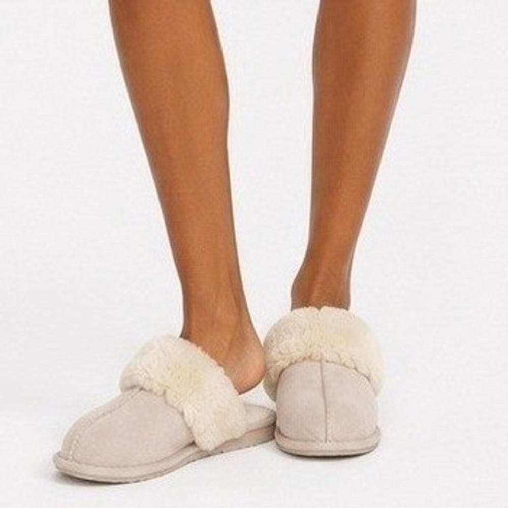 NWT Dream Pairs Sofie-05 Solid Suede Scuff Slippers Pink Cozy Faux Fur Size 8